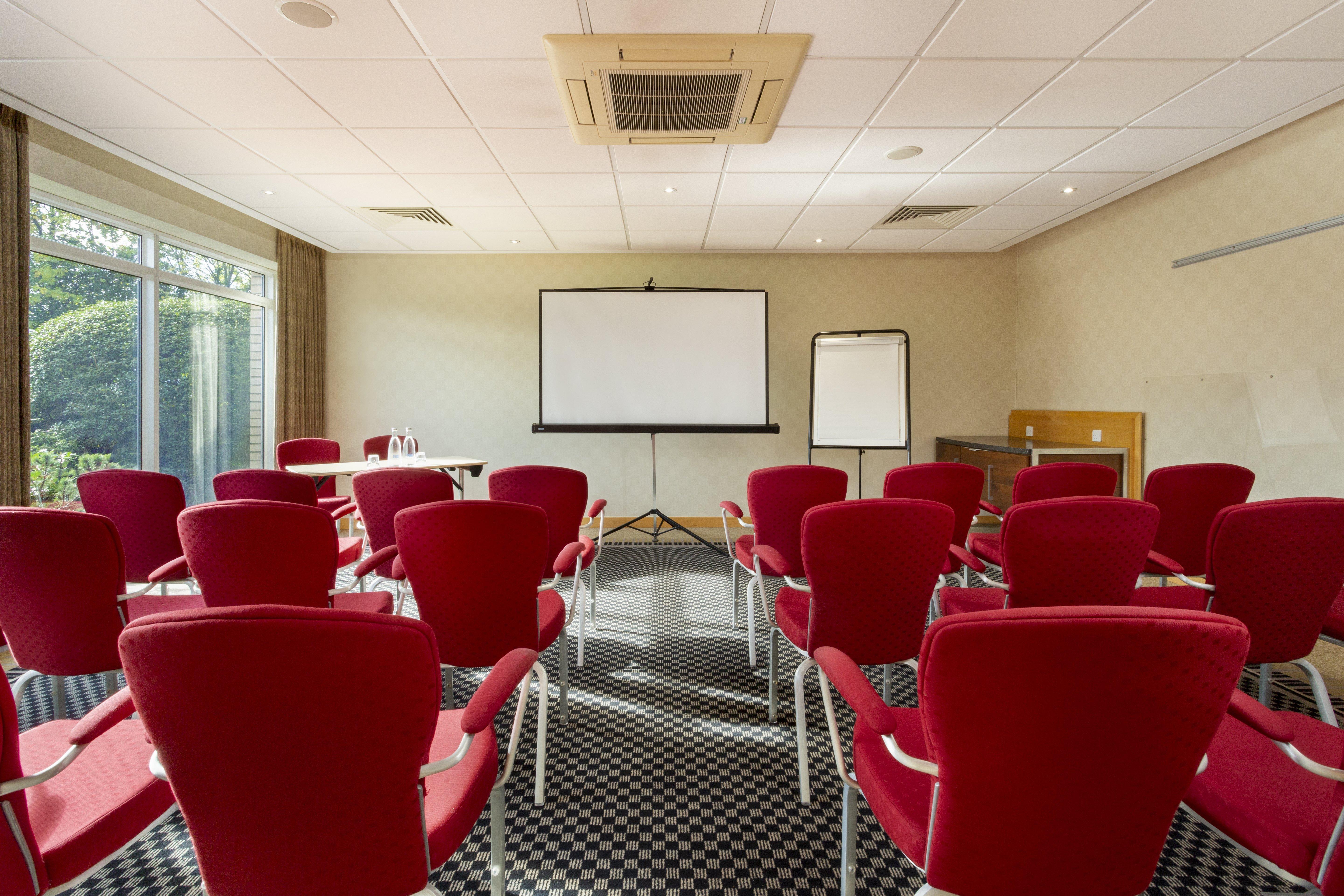 Hotel Express - M27, J7 By Ihg